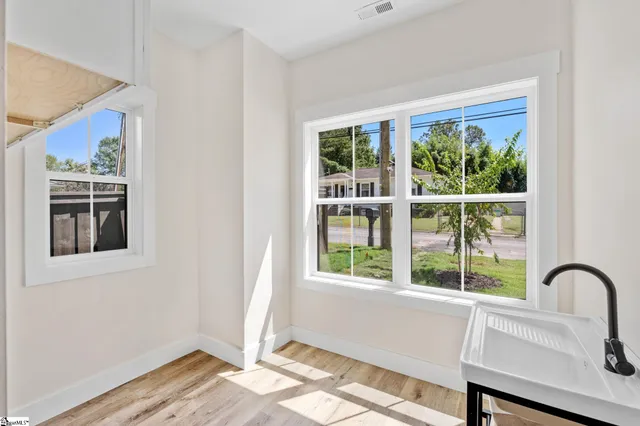 $719,000 | 5 Winn Street, Greenville, SC 29601