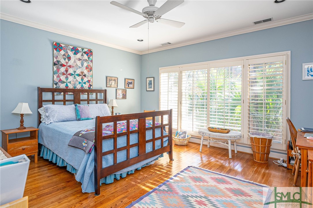 29 Delegal Road Savannah, GA 31411 - Photo 27 of 46 3rd Bedroom off Kitchen with en-suite bath