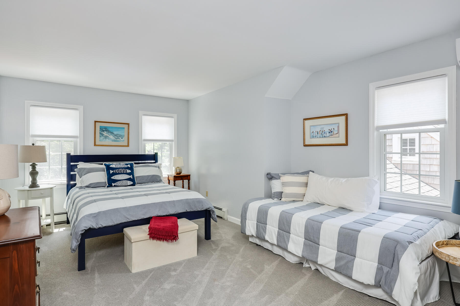 17 Cres Ridge Way Orleans, MA 02653 - Photo 29 of 40 a bedroom with a bed and window