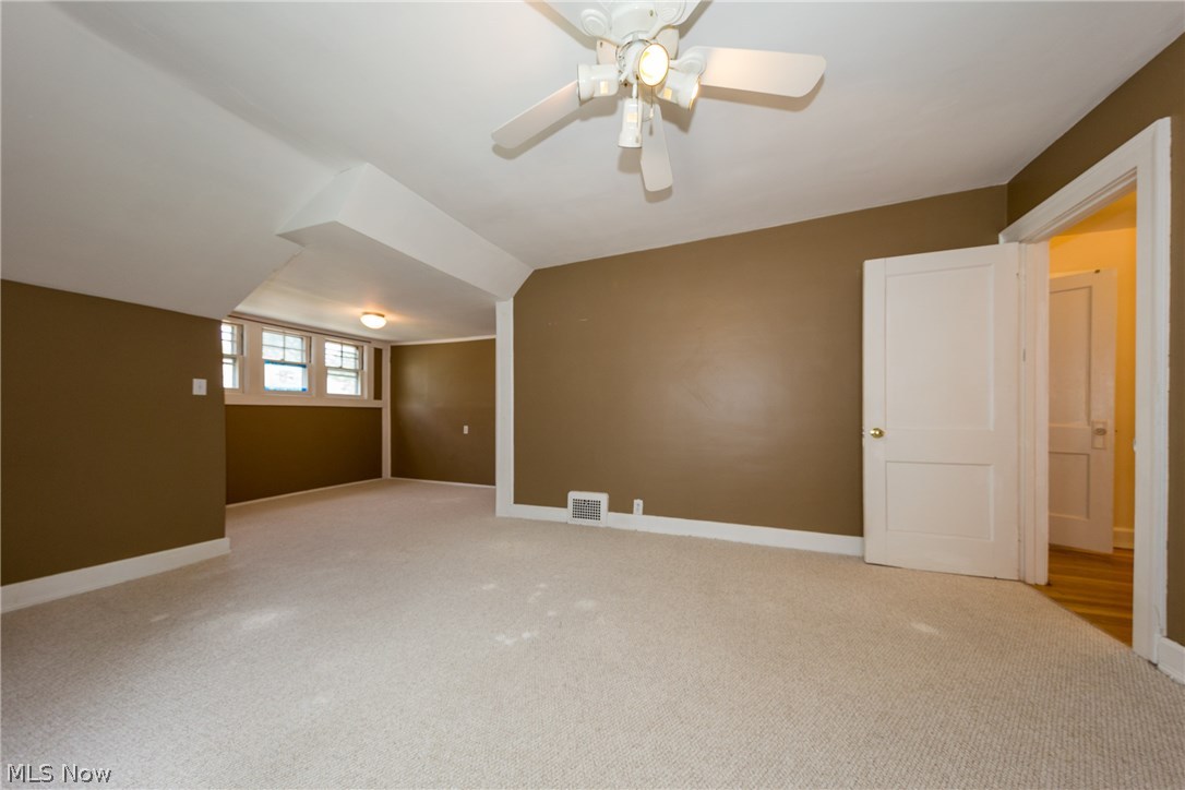 3022 Kensington Road Cleveland, OH 44118 - Photo 15 of 24