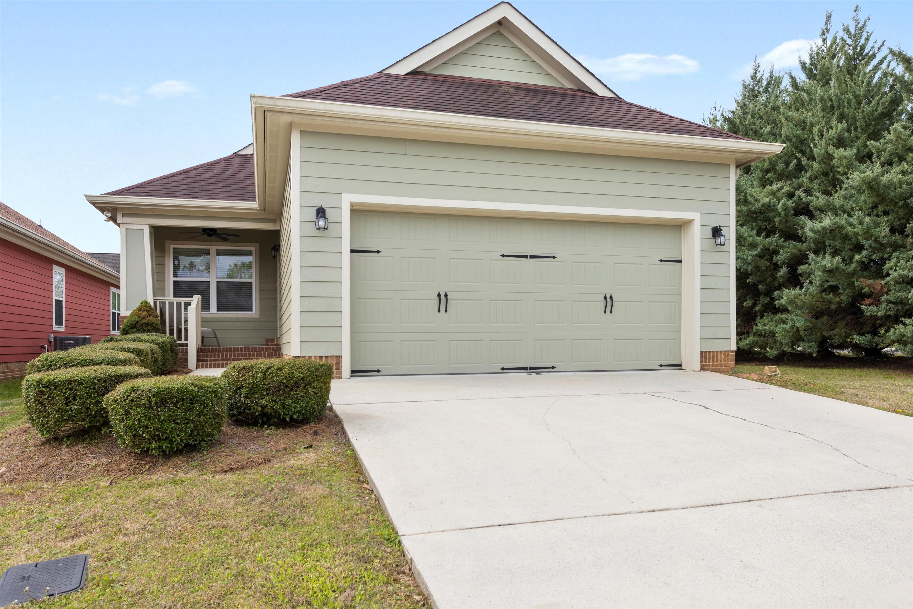 118 Fieldstone Cmns Rock Spring, GA 30739 - Photo 2 of 32 06-IMG_3322