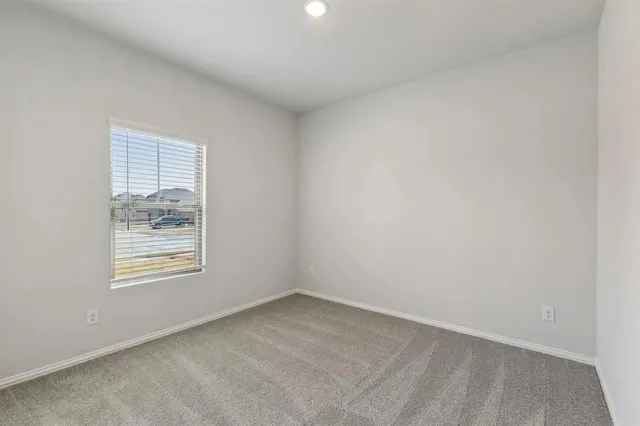 $2,275 | 539 Frst Hvn Drive, Van Alstyne, TX 75495