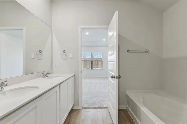 $2,275 | 539 Frst Hvn Drive, Van Alstyne, TX 75495