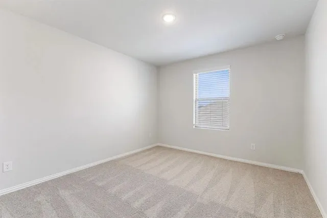 $2,275 | 539 Frst Hvn Drive, Van Alstyne, TX 75495