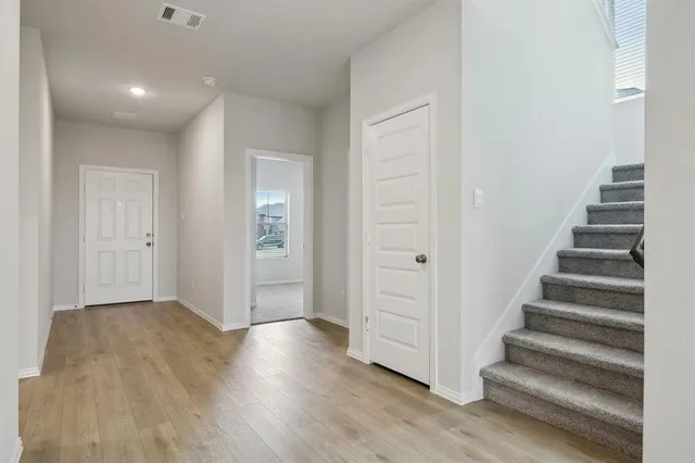 $2,275 | 539 Frst Hvn Drive, Van Alstyne, TX 75495