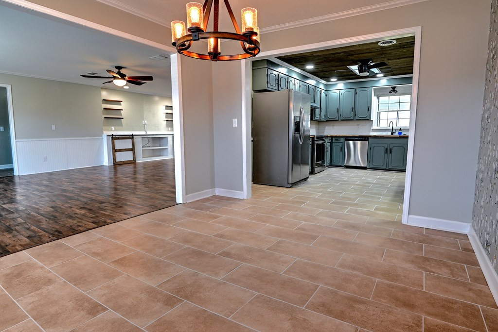 515 Mimosa Road Sumter, SC 29150 - Photo 8 of 32 Gallery Image 8