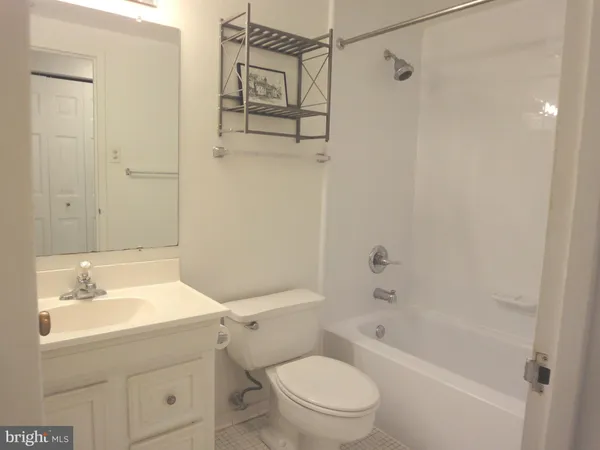 $1,550 | 28 Allegheny Avenue, Unit 2008, Towson, MD 21204