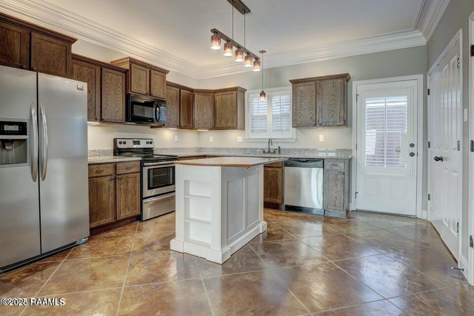 105 Flurry Lafayette, LA 70508 - Photo 5 of 17 20221002151513154505000000-o