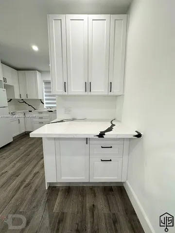 $1,700 | 2100 Southwest 100th Avenue, Unit 1, Miami, FL 33165