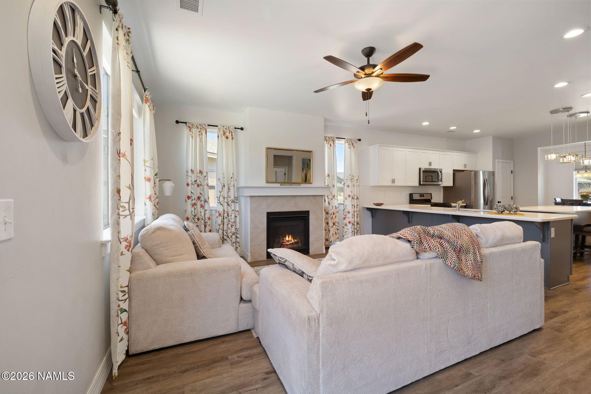 11951 Hydrus Road Bellemont, AZ 86015 - Photo 15 of 47 Family Room