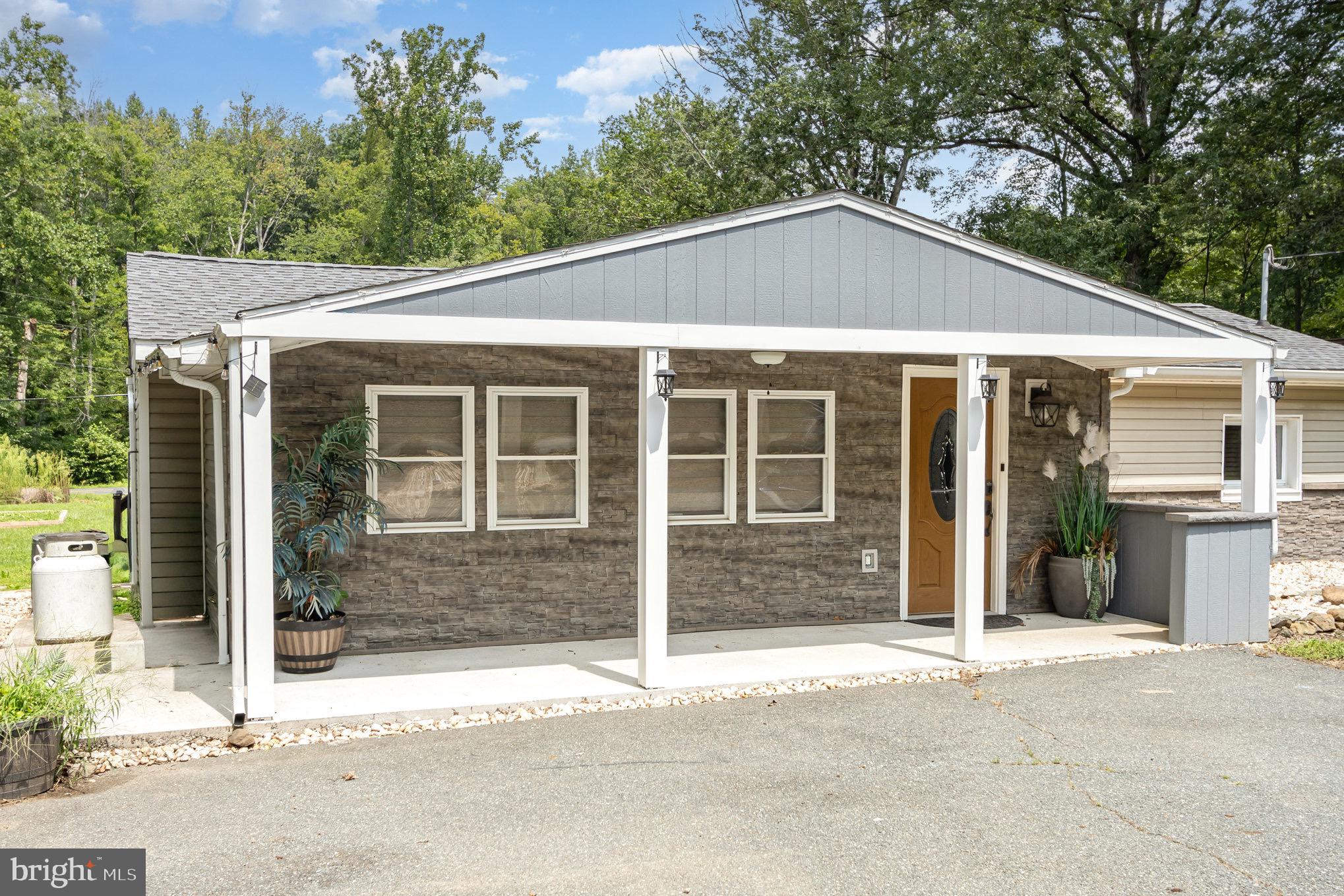 a house with a outdoor view