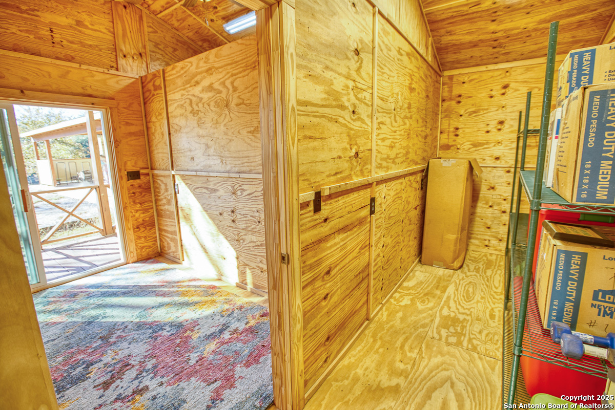 255 North Thunder Creek Road Utopia, TX 78884 - Photo 27 of 46 a view of a bathroom