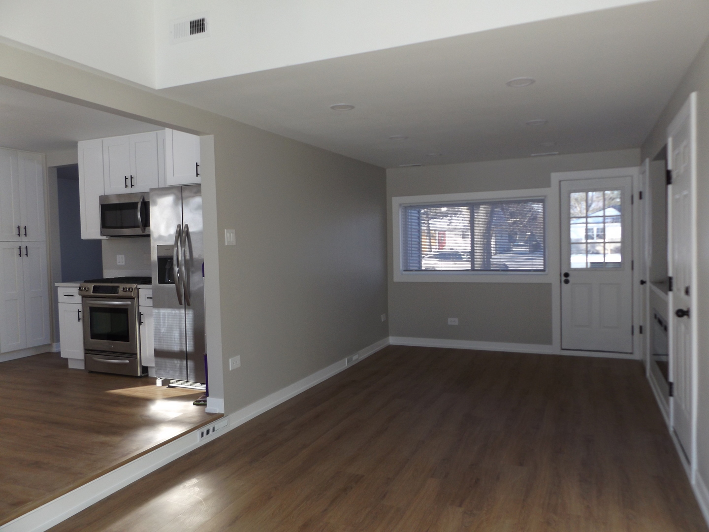 2203 South Street Rolling Meadows, IL 60008 - Photo 13 of 27