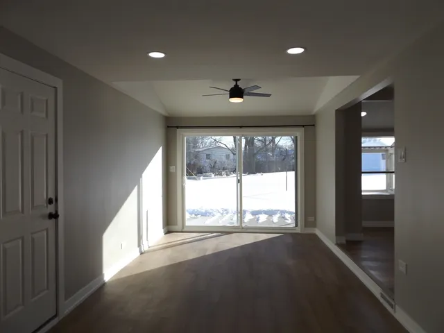 $2,875 | 2203 South Street, Rolling Meadows, IL 60008