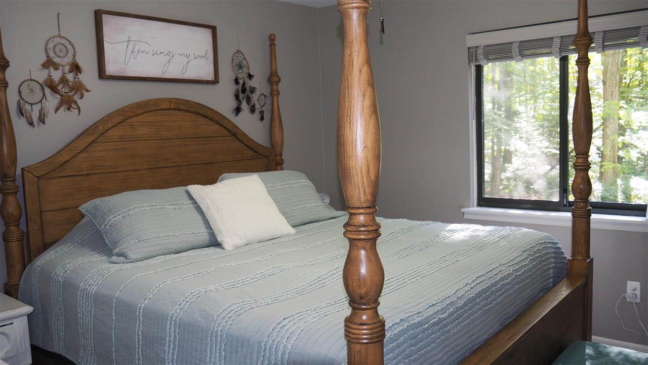 1848 Lardie Road Traverse City, MI 49696 - Photo 16 of 26 1880803-15.JPG