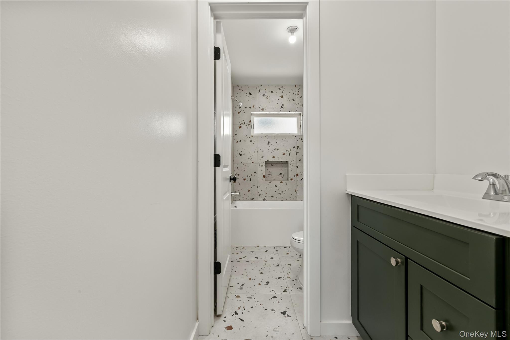 37 Ewing Avenue, Unit 201 Spring Valley, NY 10977 - Photo 29 of 40