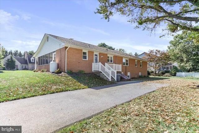 $399,900 | 16040 Cloverton Lane, Williamsport, MD 21795