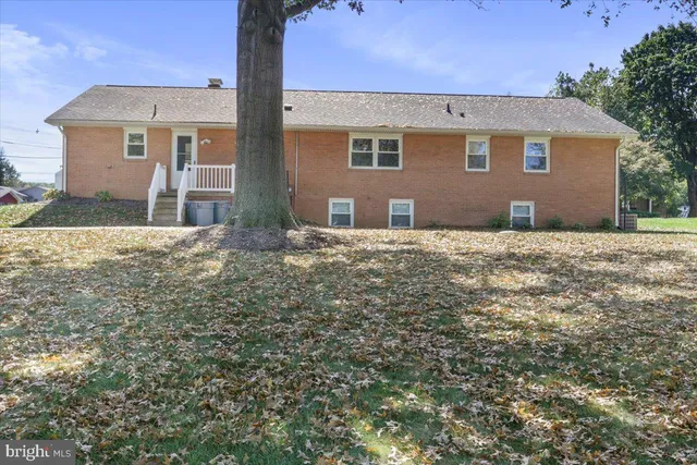 $399,900 | 16040 Cloverton Lane, Williamsport, MD 21795