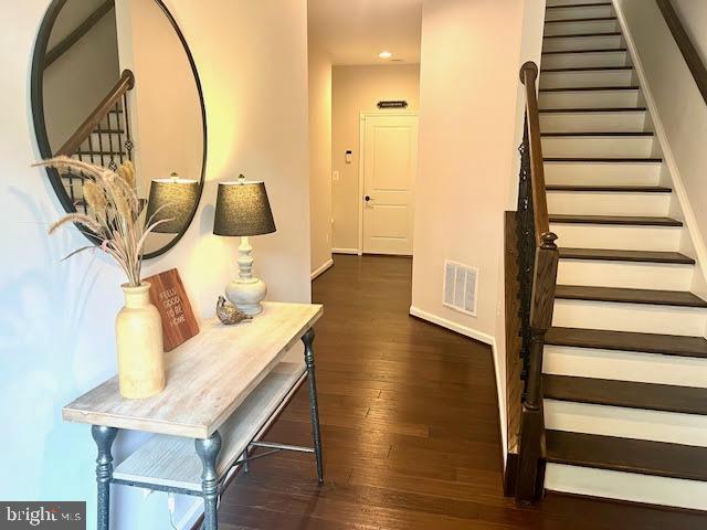 22332 Foundation Drive Ashburn, VA 20148 - Photo 2 of 38