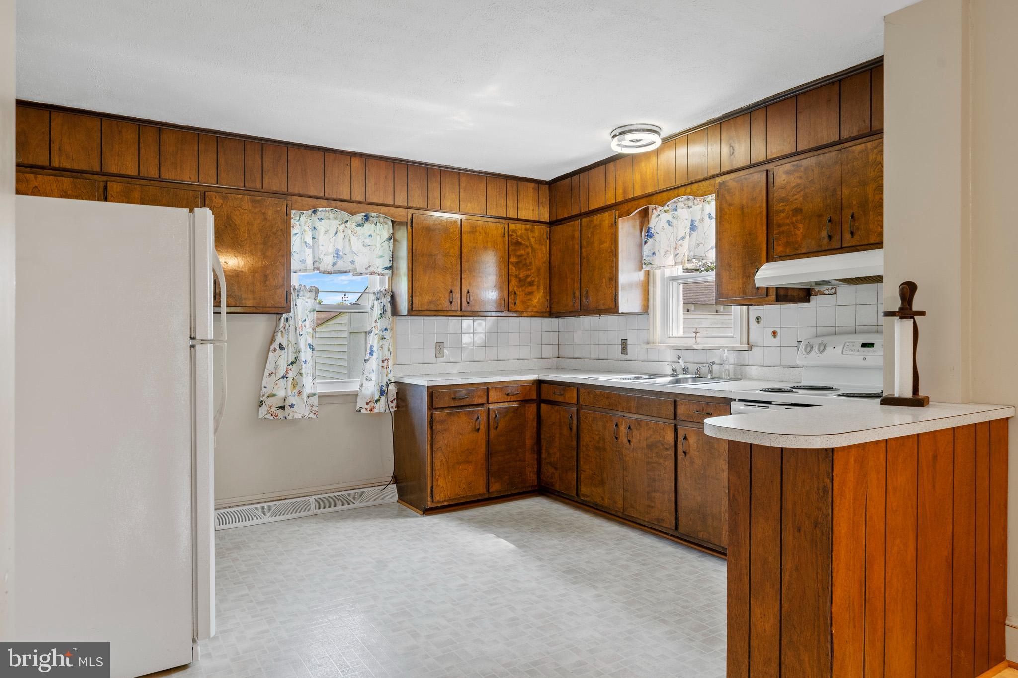 8251 Marshall Corner Road Pomfret, MD 20675 - Photo 3 of 27