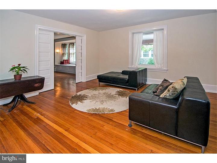 6357 Sherwood Road Philadelphia, PA 19151 - Photo 8 of 25 Gallery Image 8