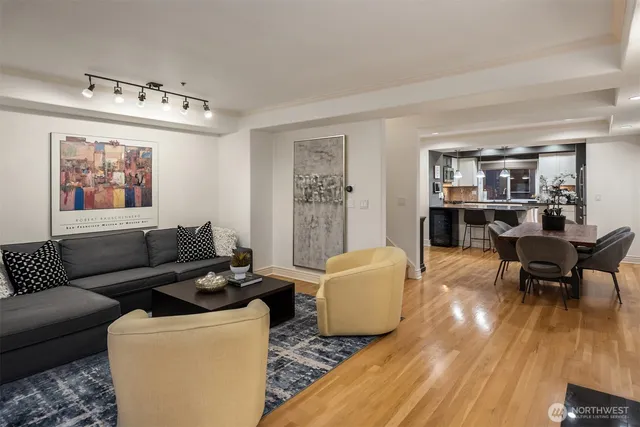 $1,450,000 | 1416 6th Avenue North, Seattle, WA 98109