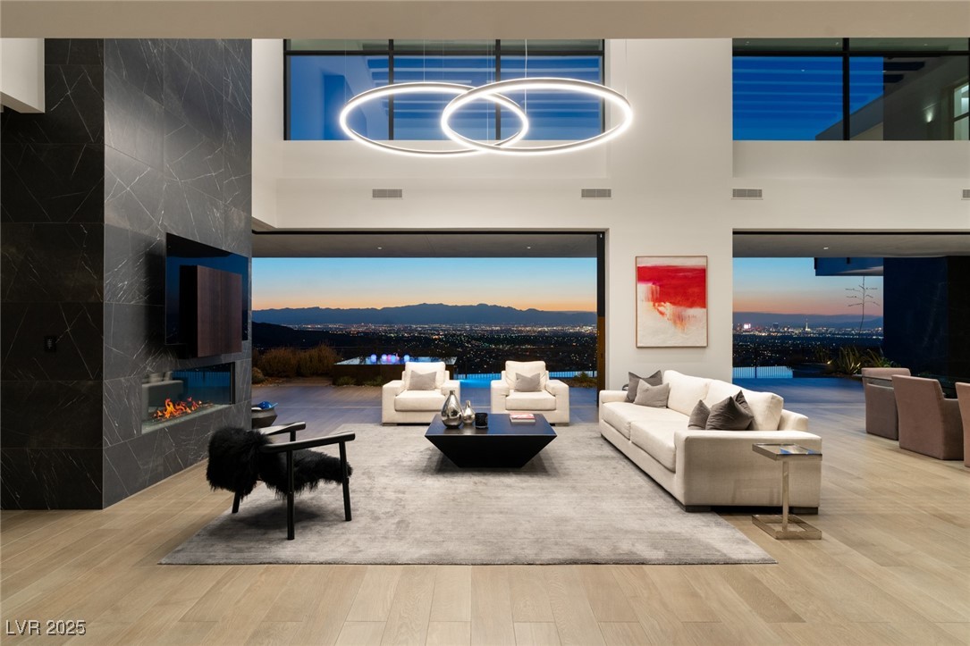 9 Boulderback Drive Henderson, NV 89012 - Photo 4 of 65