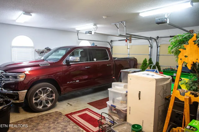 $649,000 | 352 Rutherford Drive, New Tazewell, TN 37825