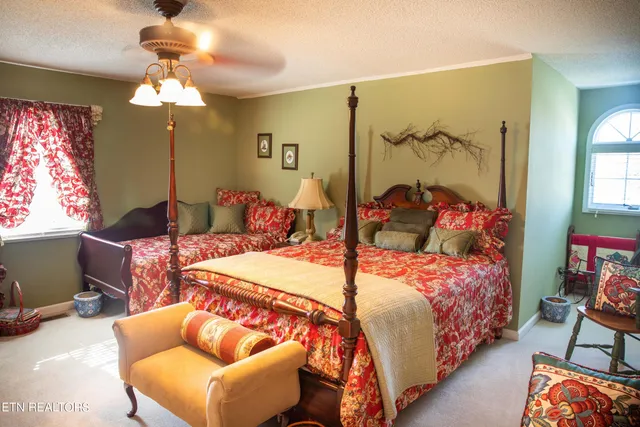 $649,000 | 352 Rutherford Drive, New Tazewell, TN 37825