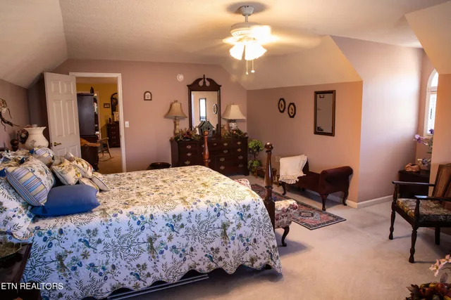 $649,000 | 352 Rutherford Drive, New Tazewell, TN 37825