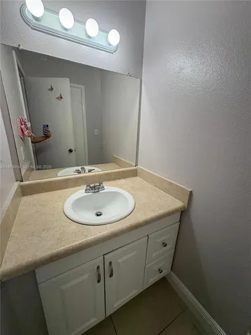 $2,200 | 15661 Southwest 104th Terrace, Unit 3210, Miami, FL 33196