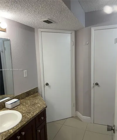 $2,200 | 15661 Southwest 104th Terrace, Unit 3210, Miami, FL 33196