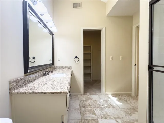 $340,000 | 6308 Northwest 82 Court, Kansas City, MO 64151