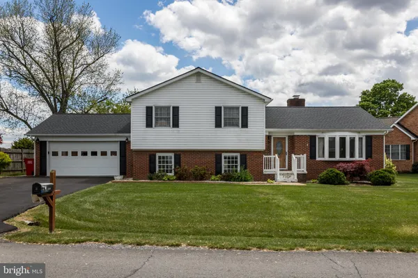 $399,500 | 5040 Barley Drive, Stephens City, VA 22655