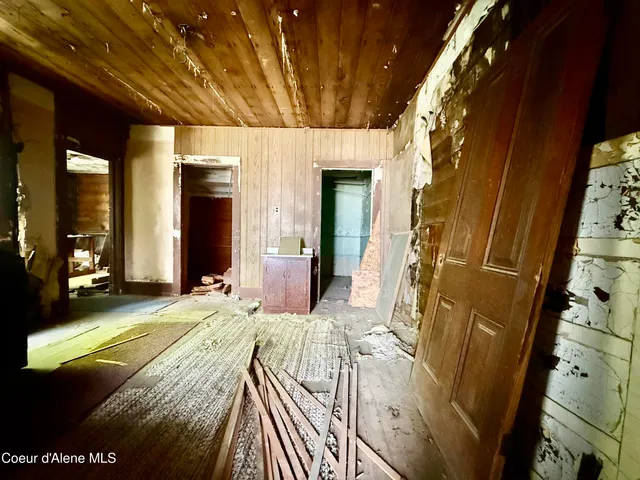 $119,000 | 408 High Bank Street, Wallace, ID 83873