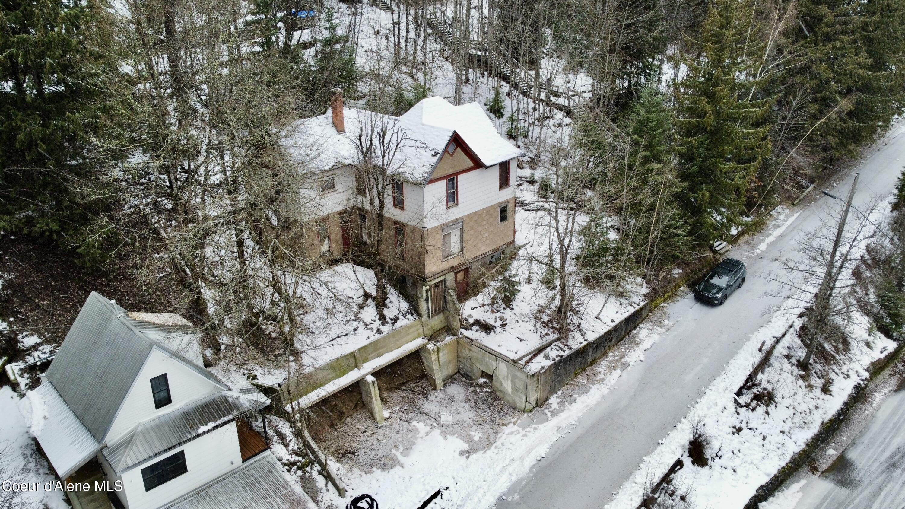 408 High Bank Street Wallace, ID 83873 - Photo 34 of 36 Winter Aerial