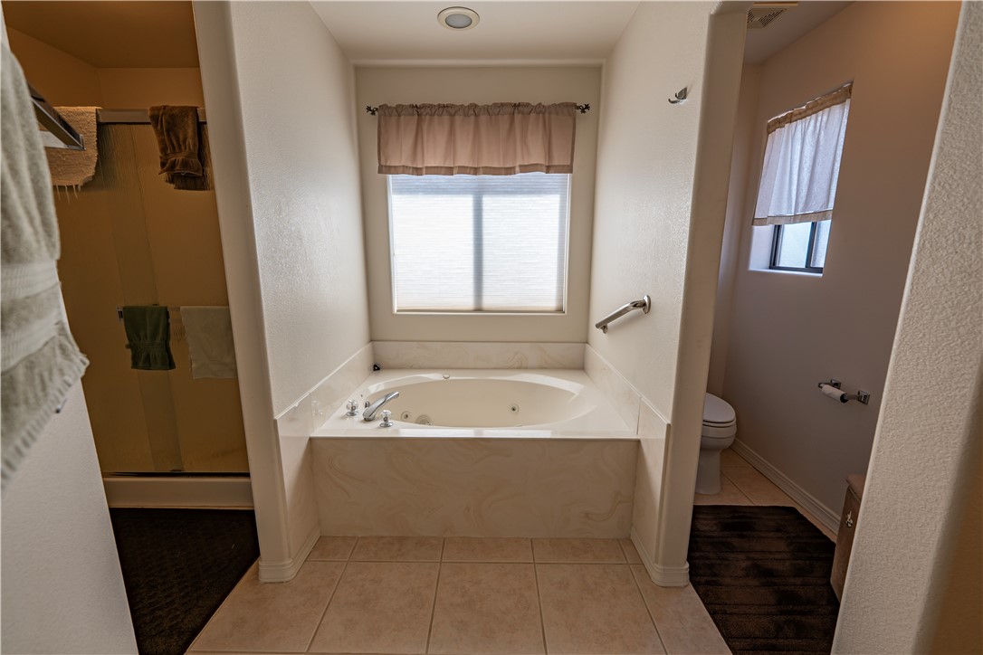3790 Steel Avenue Kingman, AZ 86409 - Photo 27 of 41 Bathroom