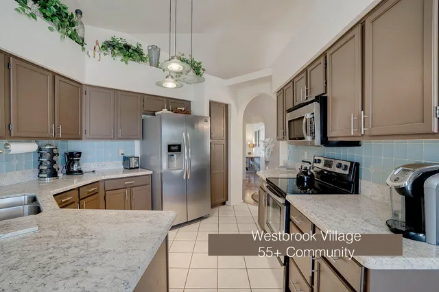 $3,300 | 8731 West McRae Way, Peoria, AZ 85382