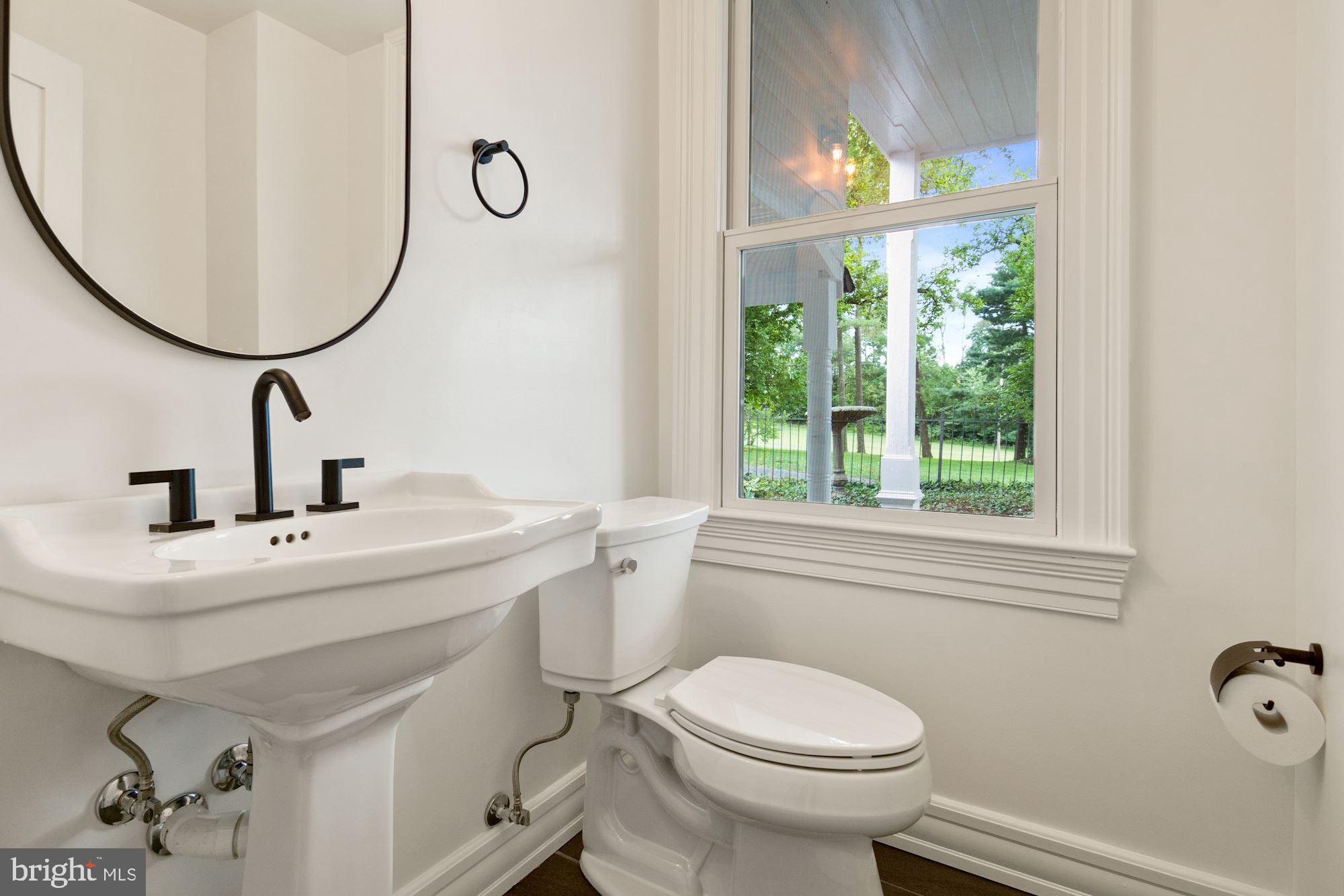 7021 Leeds Manor Road Marshall, VA 20115 - Photo 16 of 31 Powder room on first floor