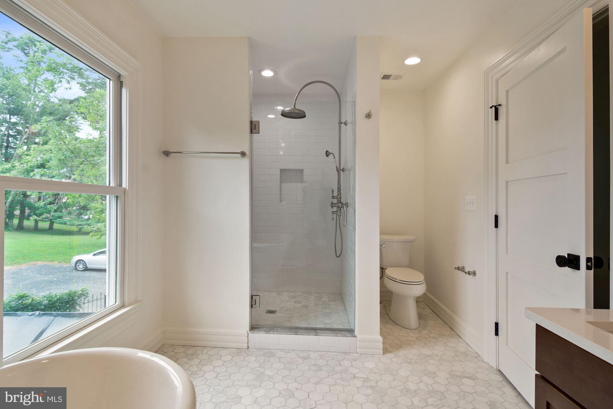 7021 Leeds Manor Road Marshall, VA 20115 - Photo 18 of 31 Master Bath has soaking tub, shower, view!!