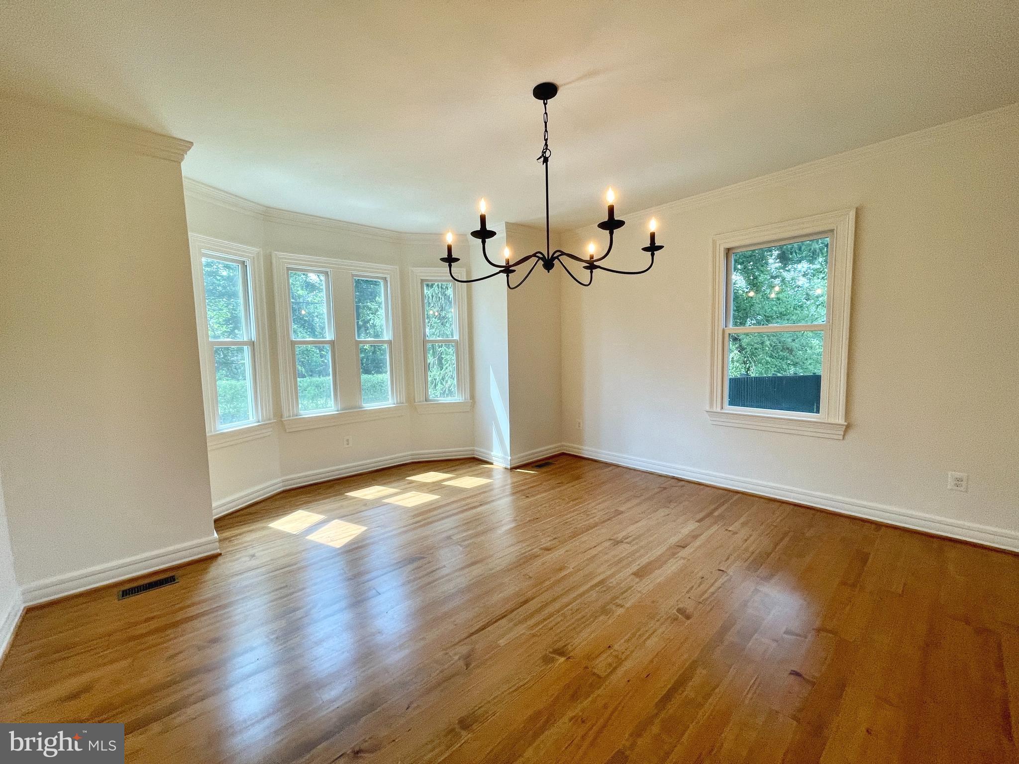 7021 Leeds Manor Road Marshall, VA 20115 - Photo 4 of 31 Formal dining room, gorgeous bay with views
