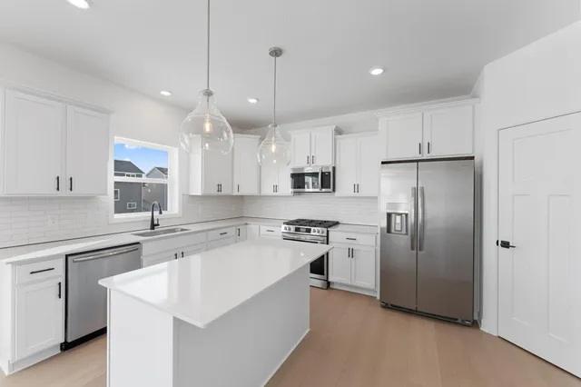 $551,935 | 7604 Osakis Street, Lino Lakes, MN 55038