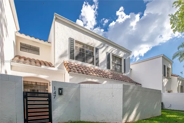 $3,200 | 21212 Harbor Way, Unit 14714, Aventura, FL 33180