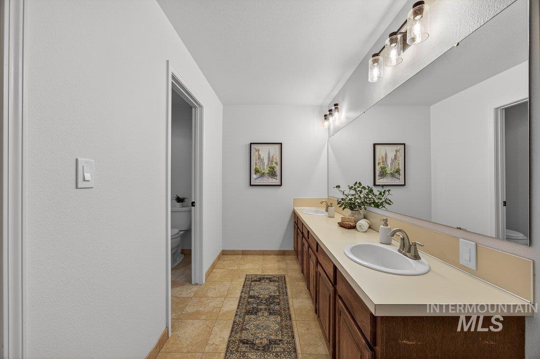 1549 Lenz Lane Boise, ID 83712 - Photo 25 of 42