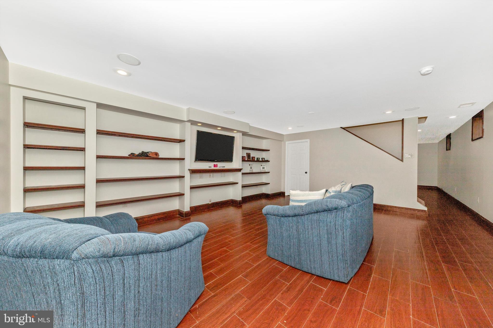 17449 Irishtown Road Emmitsburg, MD 21727 - Photo 34 of 77 a living room with furniture and wooden floor