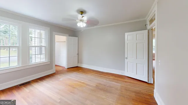 a view of an entryway with seating