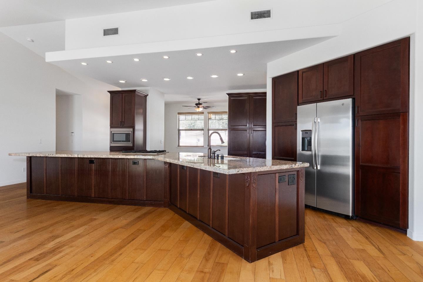 653 Red Cloud Road Paso Robles, CA 93446 - Photo 14 of 57 Gallery Image 14