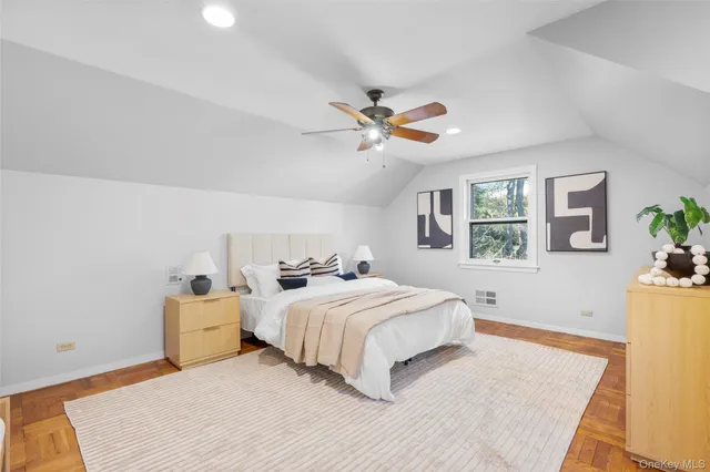 $1,295,000 | 226 Guion Drive, Mamaroneck, NY 10543