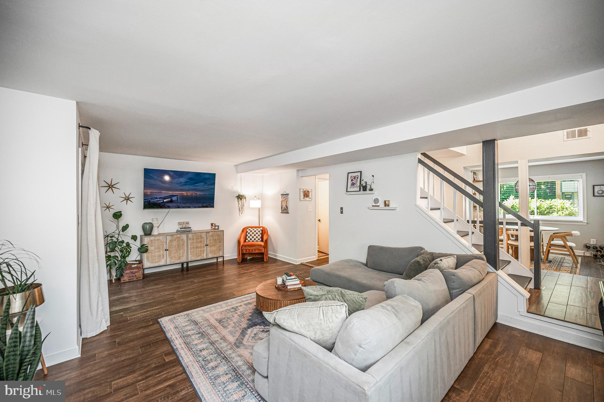 2215 Glencourse Lane Reston, VA 20191 - Photo 10 of 68