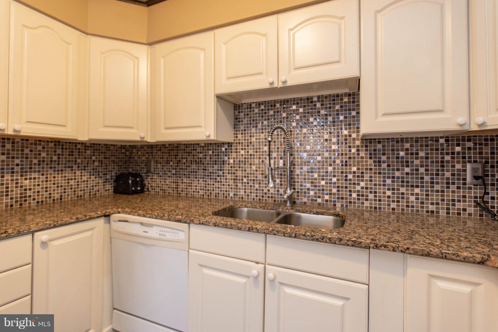 1081 Kings Road Pasadena, MD 21122 - Photo 14 of 33 Gallery Image 14
